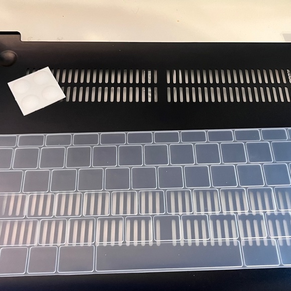 13inch MacBook Air Case - Picture 2 of 2